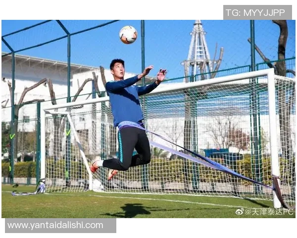 科学足球训练新视野：提升速度的有效方法与技巧探讨